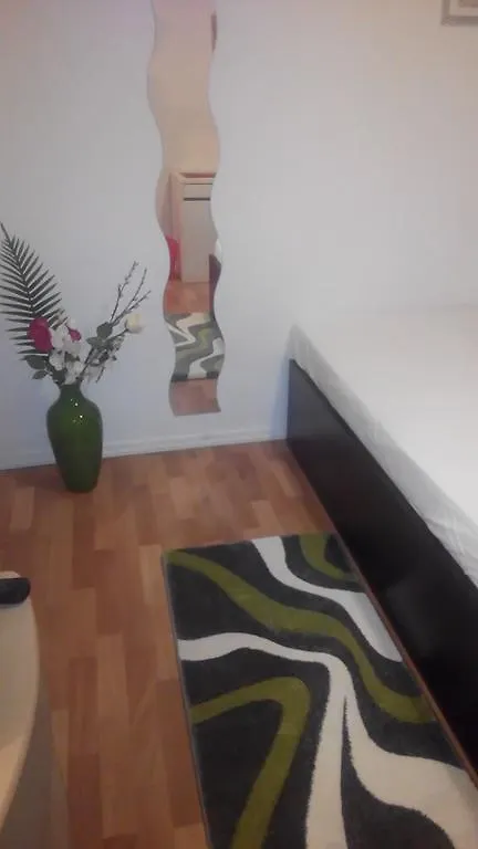 Frankfurt Apartment Near European Central Bank Fráncfort del Meno Alemania